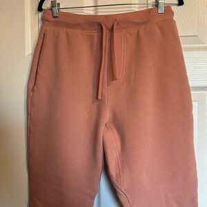 Alo Yoga The Triumph men’s pink tapered leg jogger sweatpants size medium